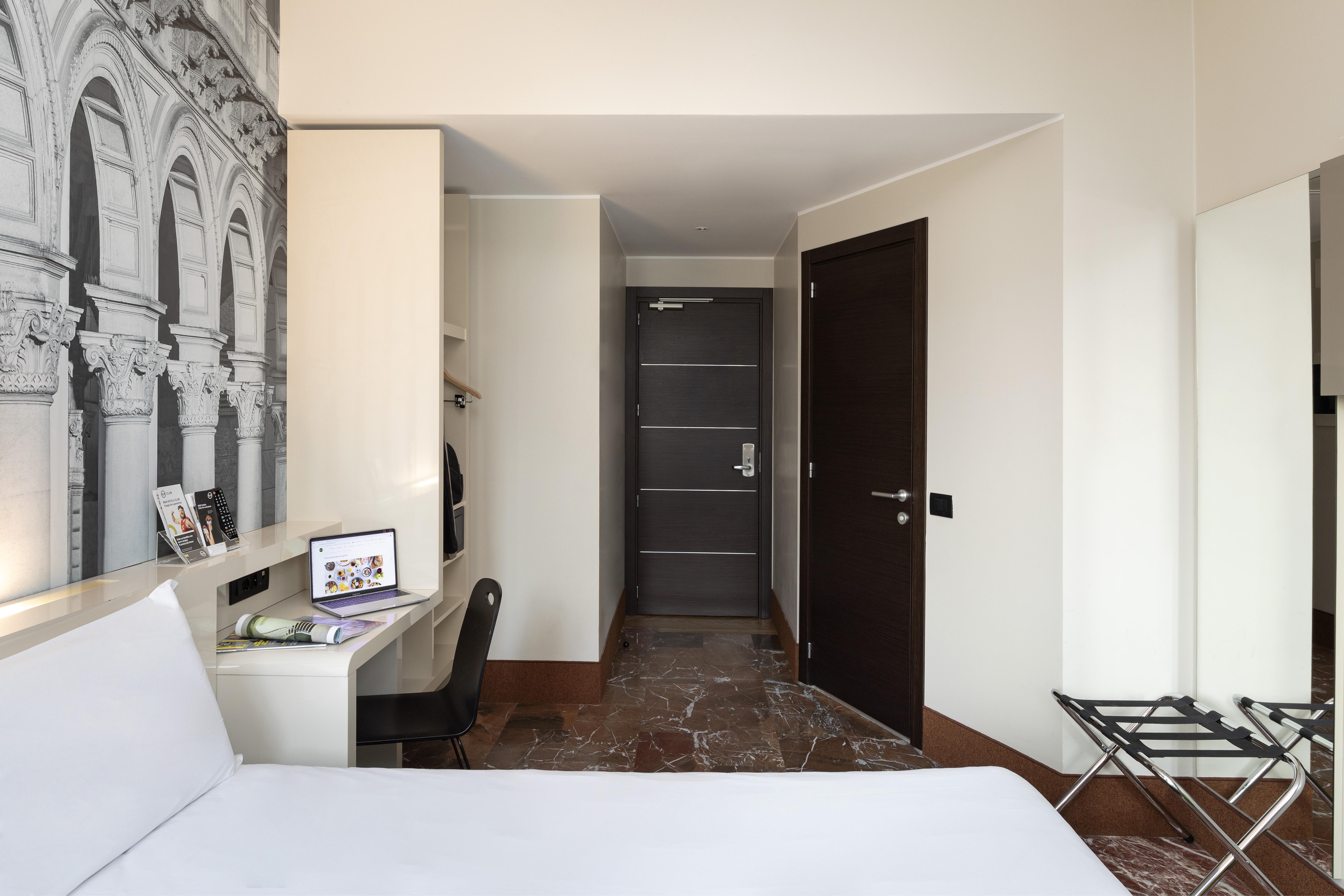 B&B Hotel Milano Sant'Ambrogio Luaran gambar